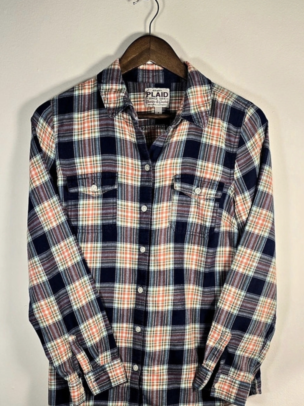 Old Navy Ladies Plaid Cotton Flannel Button Up Shirt Navy Tartan Size M